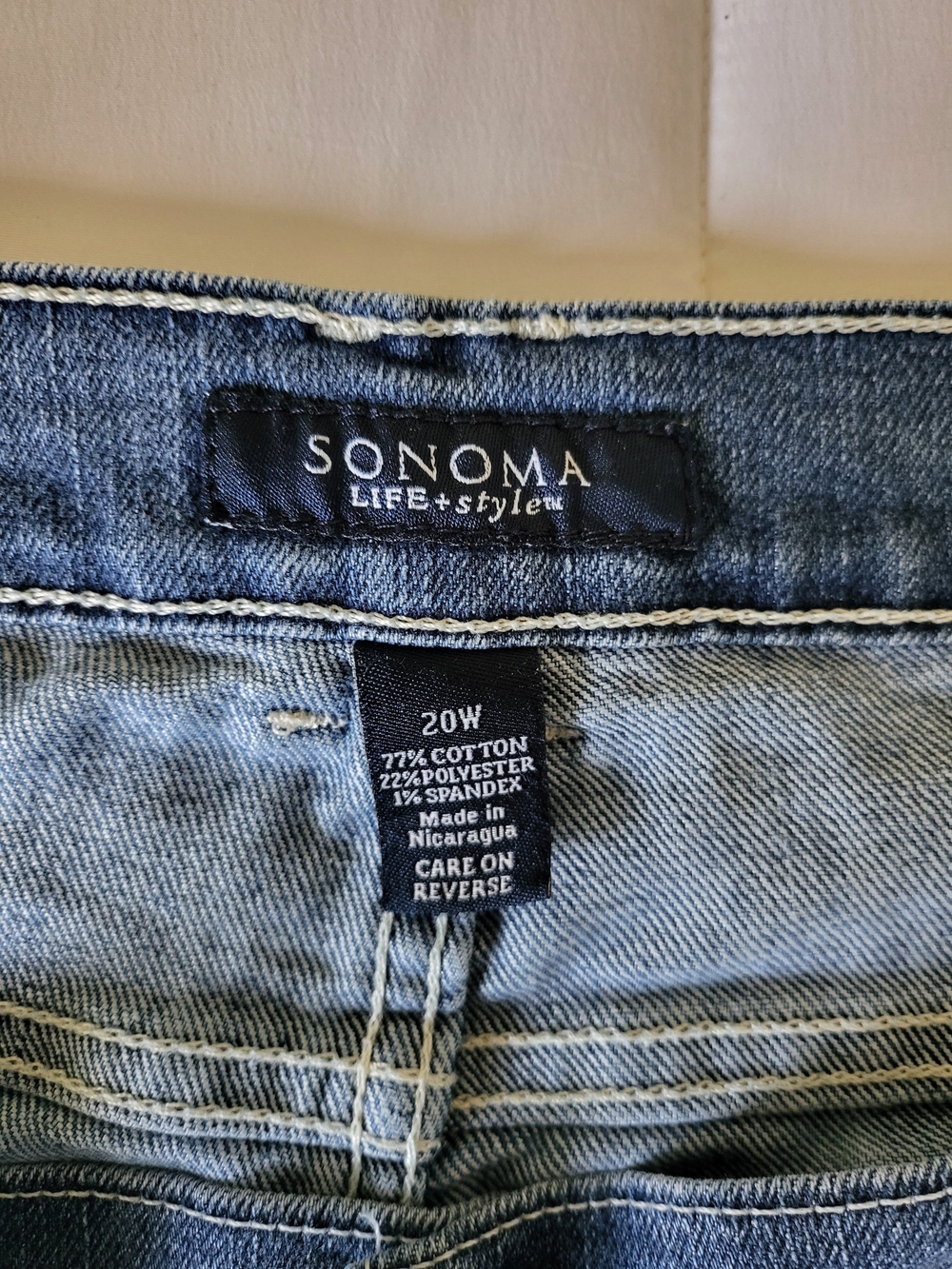 Sonoma 20W Mid-wash Denim Bermuda Shorts - Picture 3 of 3
